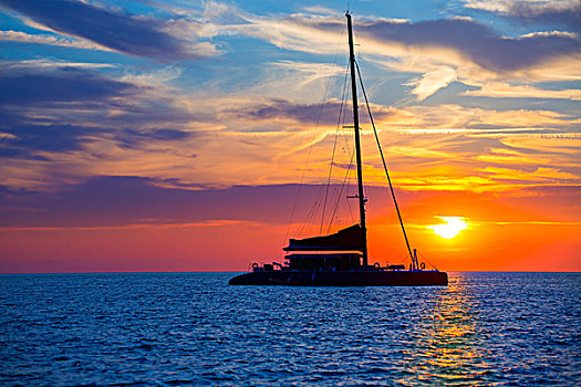 伊比萨岛,双体船,帆船,日落,巴利阿里群岛,西班牙