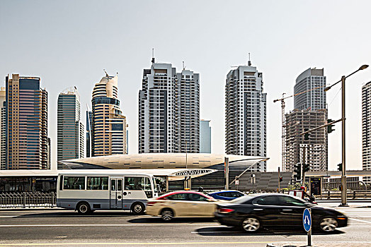 汽车,街上,正面,未来,建筑,迪拜,地铁站,现代,摩天大楼,阿联酋