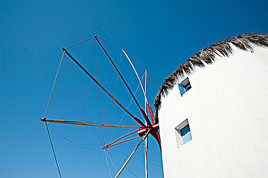 仰视,传统风车,米克诺斯城,米克诺斯岛,基克拉迪群岛,希腊