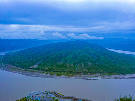 山西石楼下马家畔天下黄河第一湾