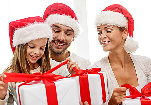 家庭,高兴,休假,人,概念,幸福之家,圣诞老人,帽子,礼盒,坐,沙发,在家