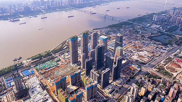 长江边上的大型房地产项目