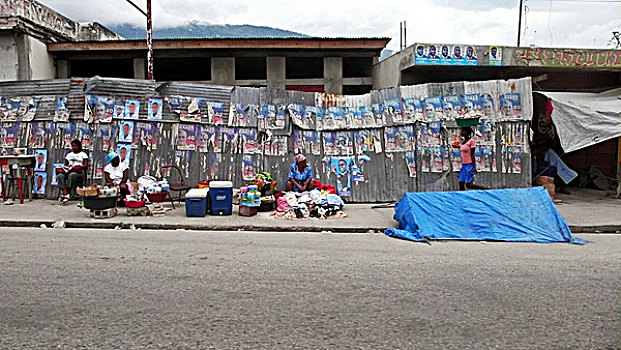 haiti,port,au,prince,tent,in,the,street,front,of,presidential,campaign