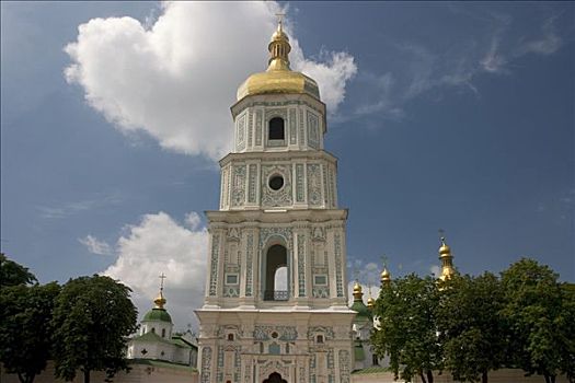 乌克兰,基辅,风景,地点,大,钟楼,发光,金色,圆顶,大教堂,游客,古建筑,蓝天,云,阳光,2004年