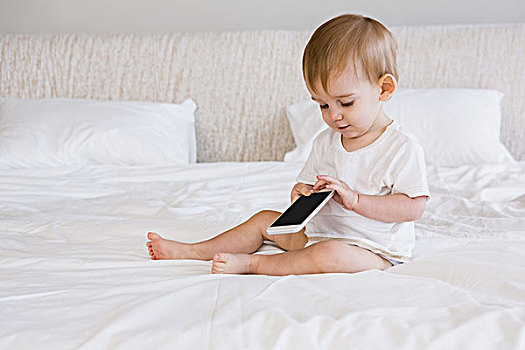 可爱,婴儿,智能手机,床