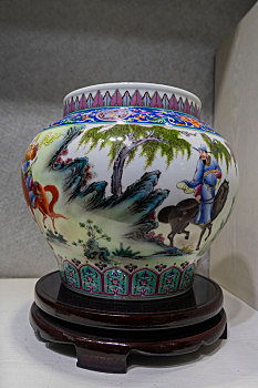 景德镇艺术瓷瓶