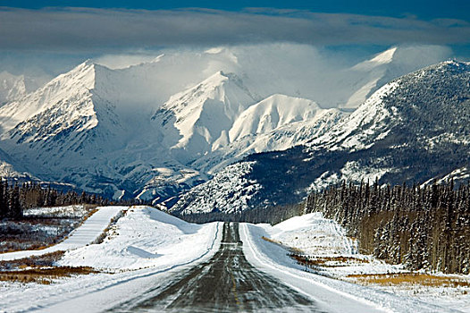 道路,山峦,克卢恩,克卢恩国家公园,育空地区,加拿大