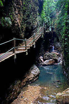 金刀峡谷仿古栈道