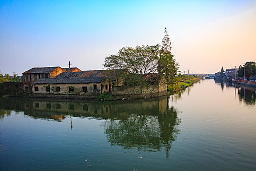 海曙,古林镇,老街,黄公林庙,古桥,小河,老房子,夕阳,天空