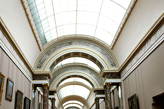 罗浮宫的天花板