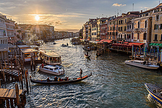 小船,停泊,运河,排列,历史,房子,威尼斯,意大利