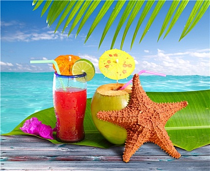 椰树,鸡尾酒,吸管,热带沙滩,海星