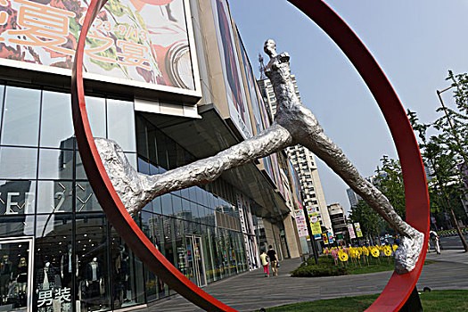 上海晶彩百货购物中心雕塑