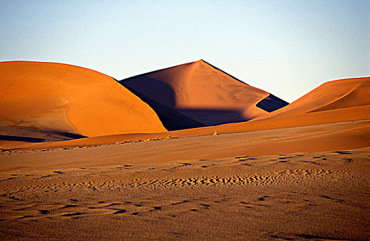 沙丘,蓝天,纳米比诺克陆夫国家公园