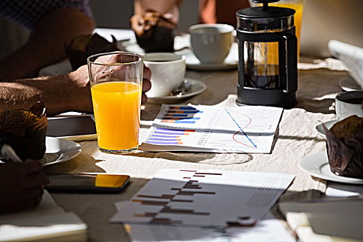 橙汁,玻璃杯,桌上,咖啡,图表