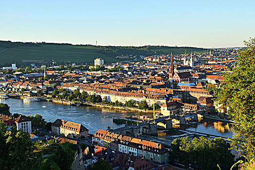 德国,巴伐利亚,上弗兰科尼亚,区域,风景,玛利恩堡,要塞,上方,中世纪城市,老,桥,干流