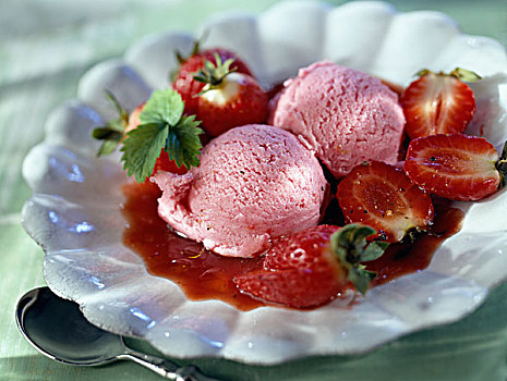 舀具,草莓冰激凌,新鲜,草莓