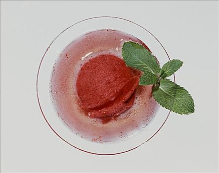 草莓冰糕,香槟
