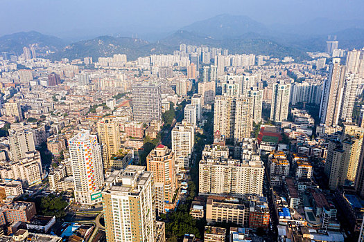 航拍广东珠海香洲区情侣中路附近城市街景