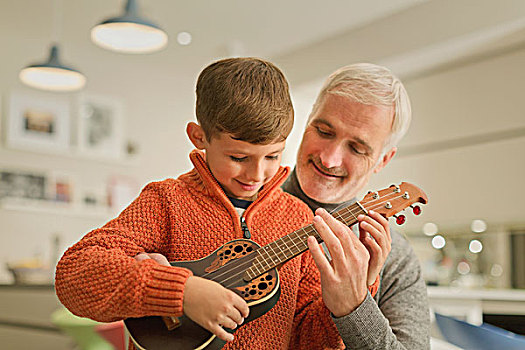 父亲,教育,儿子,演奏,夏威夷四弦琴