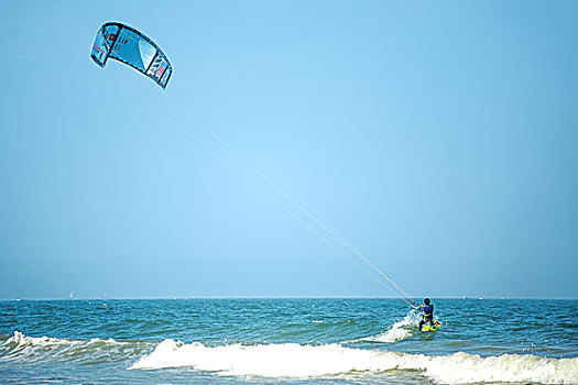 风筝冲浪