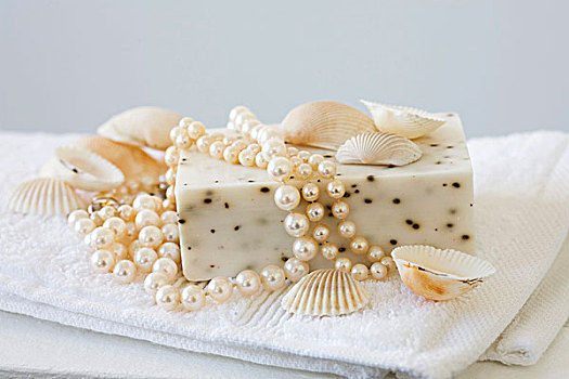 肥皂,珍珠,壳,白色背景,毛巾