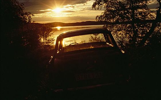 老爷车,湖,日落