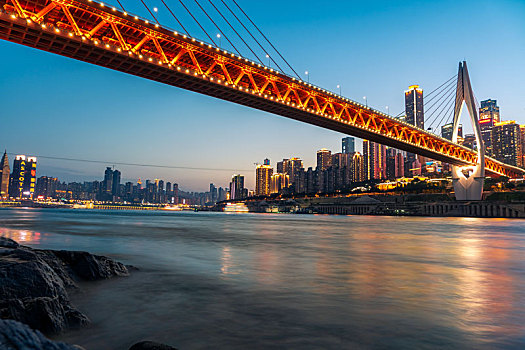 重庆东水门大桥夜景风光