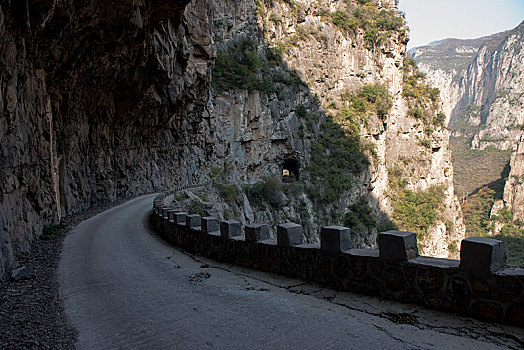 山路隧道