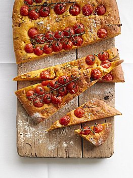 西红柿,意式香饼,木板