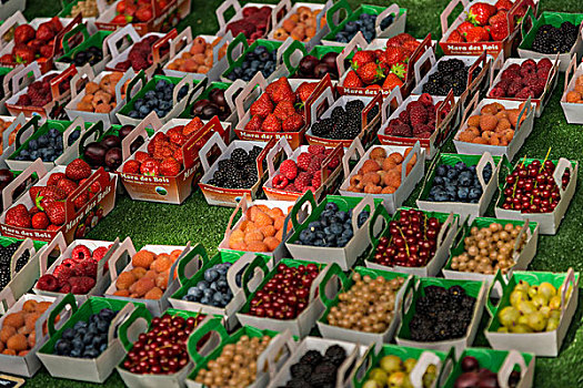 浆果,扁篮,销售,农贸市场,普罗旺斯,沃克吕兹省,法国,欧洲
