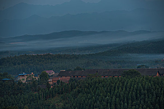 群山,树林,蓝天,烟,雾霾,风光,美景,黄花,树,农舍,农村,大山