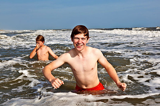 男孩,享受,波浪,海洋
