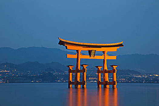 日本,宫岛,严岛神社,鸟居