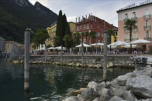 酒店,湖岸,散步场所,加尔达,加尔达湖,威尼托,意大利