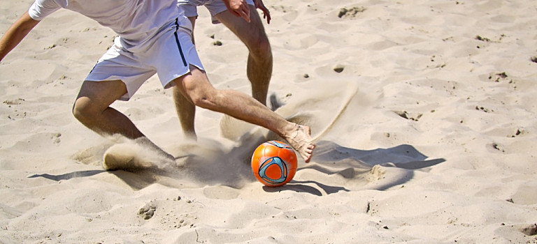 沙滩足球游戏第八关怎么过