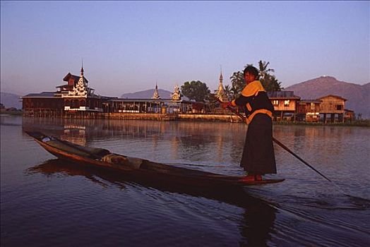 缅甸,茵莱湖,船夫,正面,寺院