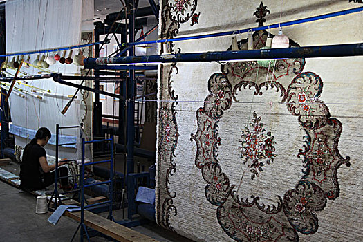新疆手织地毯工艺