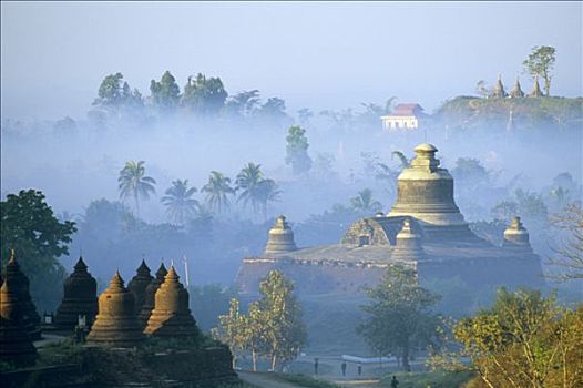 缅甸,若开邦,庙宇,晨雾