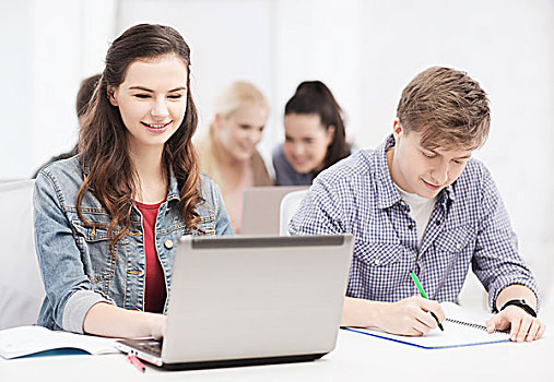 教育,科技,互联网,概念,两个,微笑,学生,笔记本电脑,学校