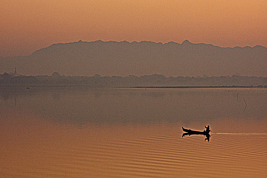 缅甸,阿马拉布拉,捕鱼者,划船,陶塔曼湖,日出