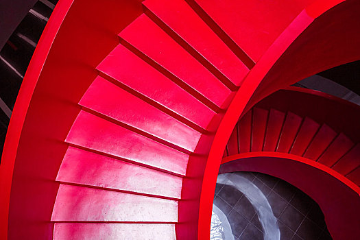 北京室内红色旋转楼梯