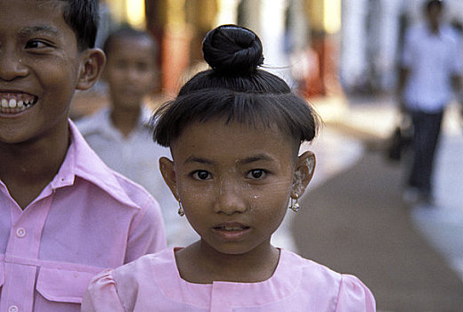 缅甸,仰光,瑞光大金塔,女孩,庙宇