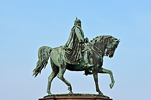 骑马雕像,花园,修威林,西部,波美拉尼亚,梅克伦堡州,德国