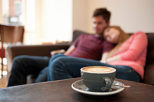 年轻,情侣,慵懒,咖啡,沙发