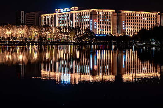 中国长春市城区及友谊公园夜景