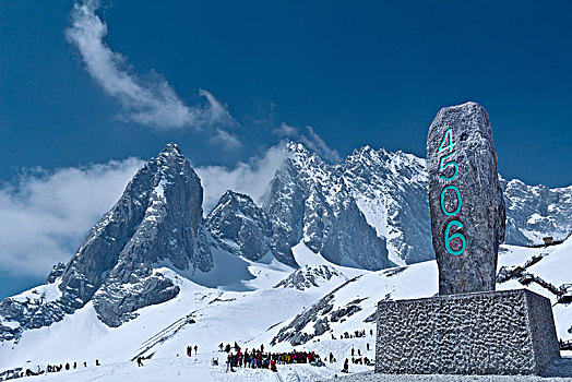 玉龙雪山景观