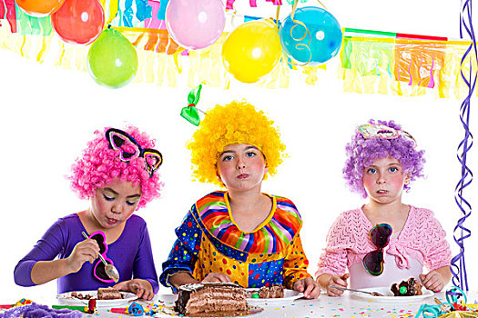 孩子,生日快乐,聚会,吃,巧克力蛋糕,小丑,假发