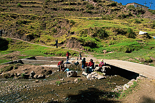 本地居民,洗,衣服,河流,乡村,秘鲁