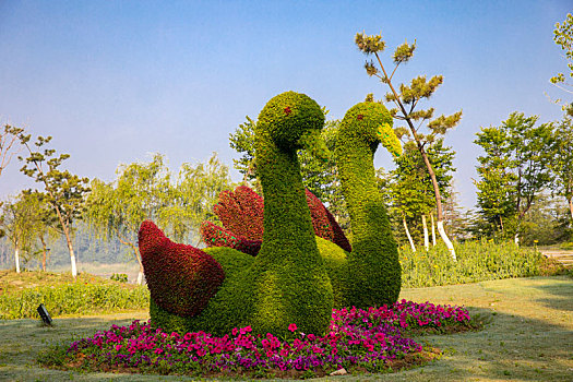 园林小品绿色雕塑